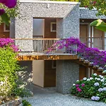 Costa Farilya Special Class Bodrum 군도간